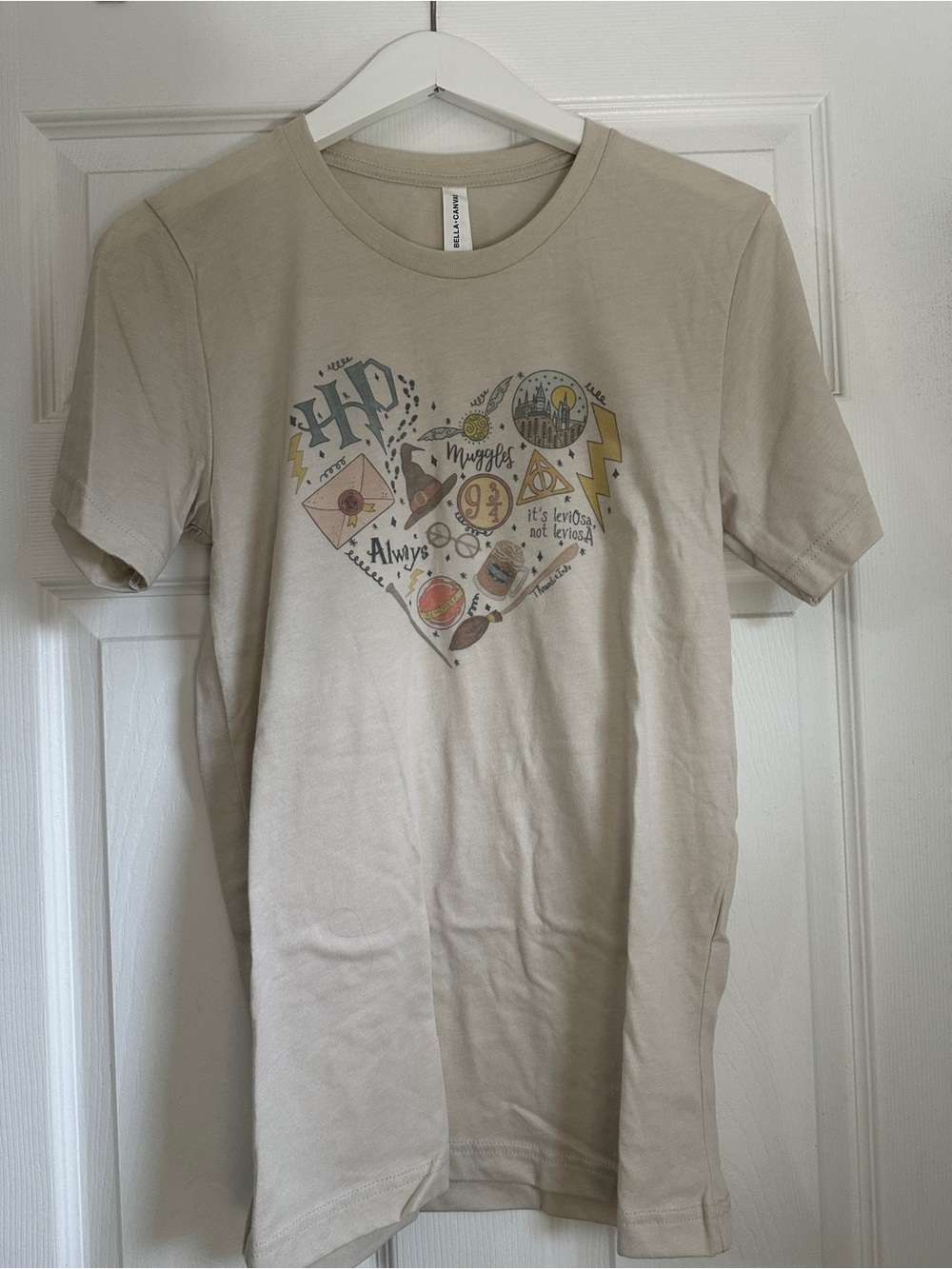 NWOT Bella Canvas Harry Potter themed Beige Graphic Heart Tee